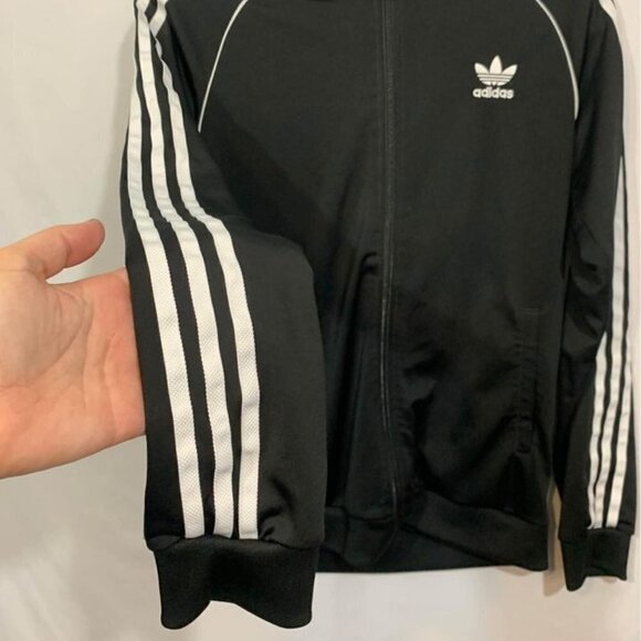 ⚽️ Adidas track jacket. Size kids XL 15/16yrs. Black & white. New condition. - Picture 3 of 9